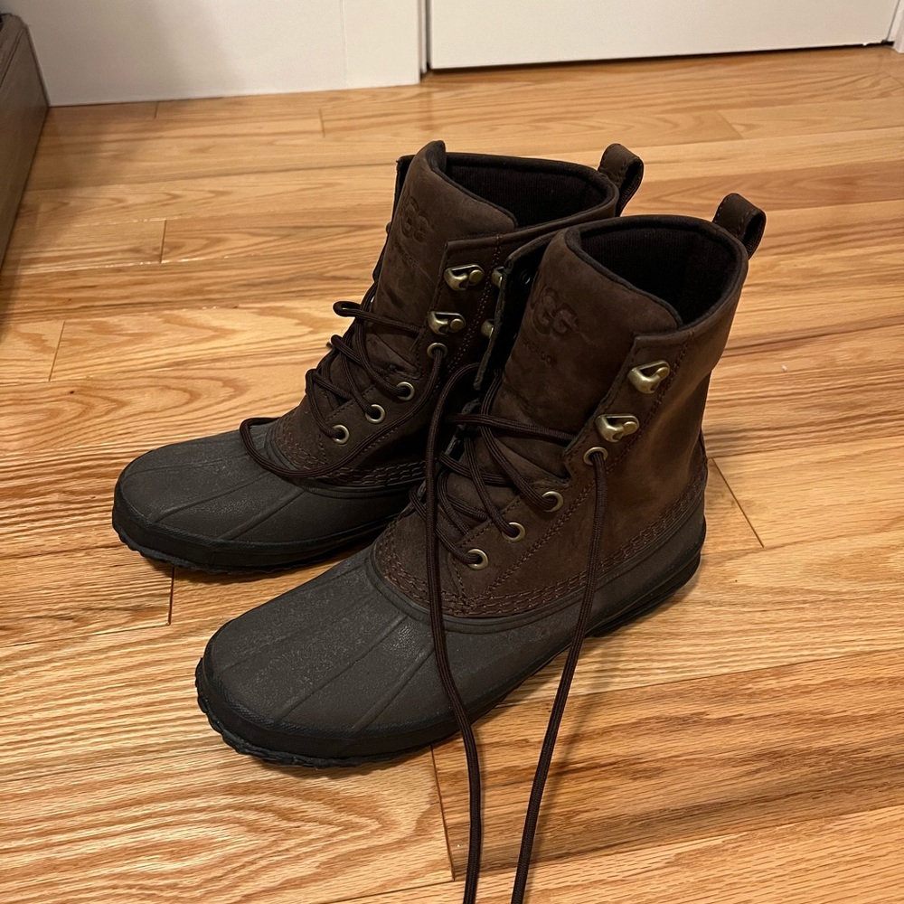 Ugg Men’s Snow Boots 1015382